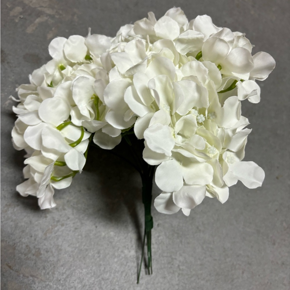 Bouquets - Picture 3 of 4